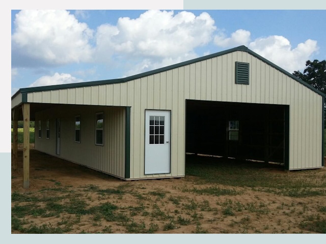 Строительство конюшен в Сыктывкаре